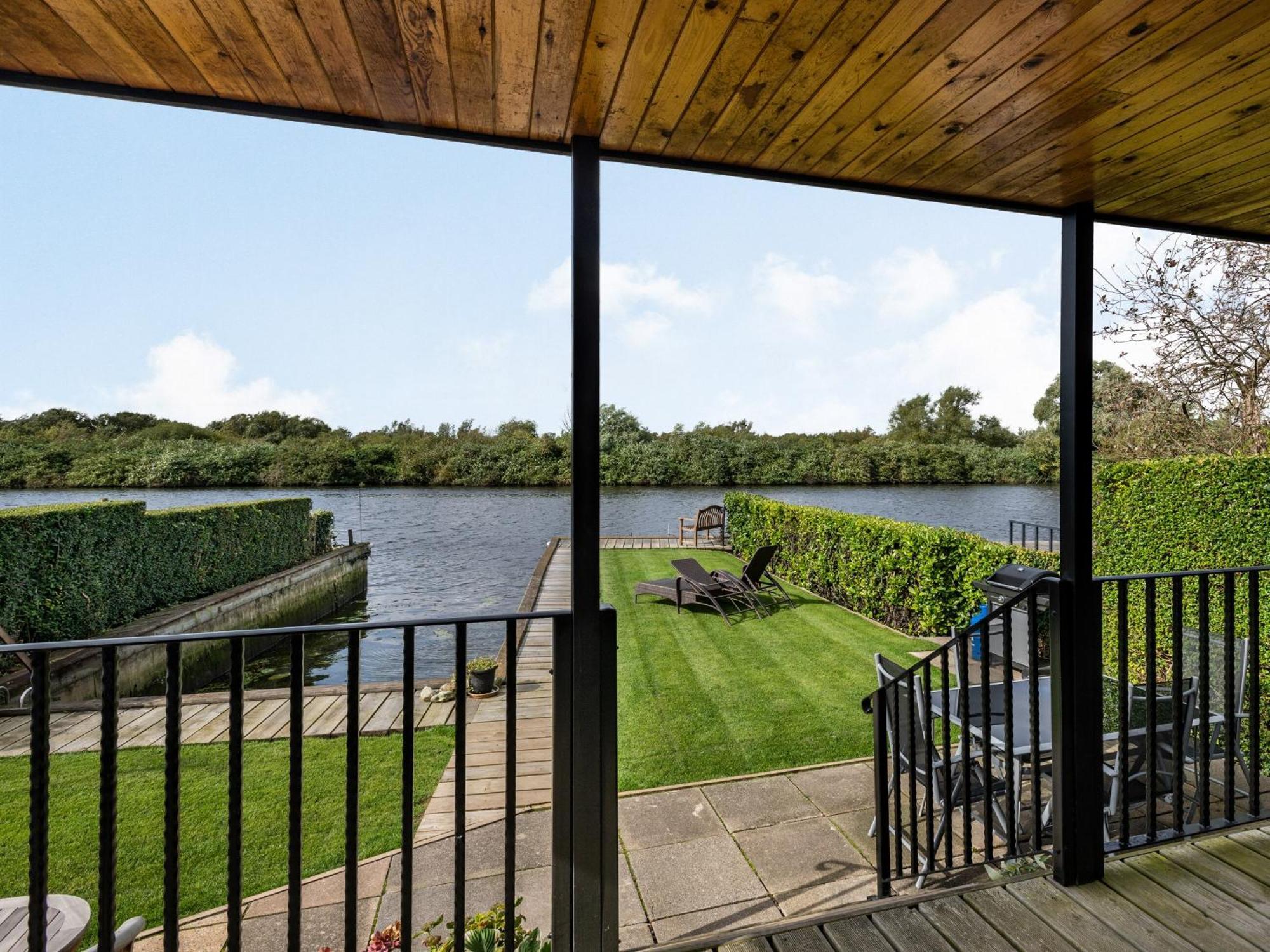Sunset Lodge Brundall Exterior foto
